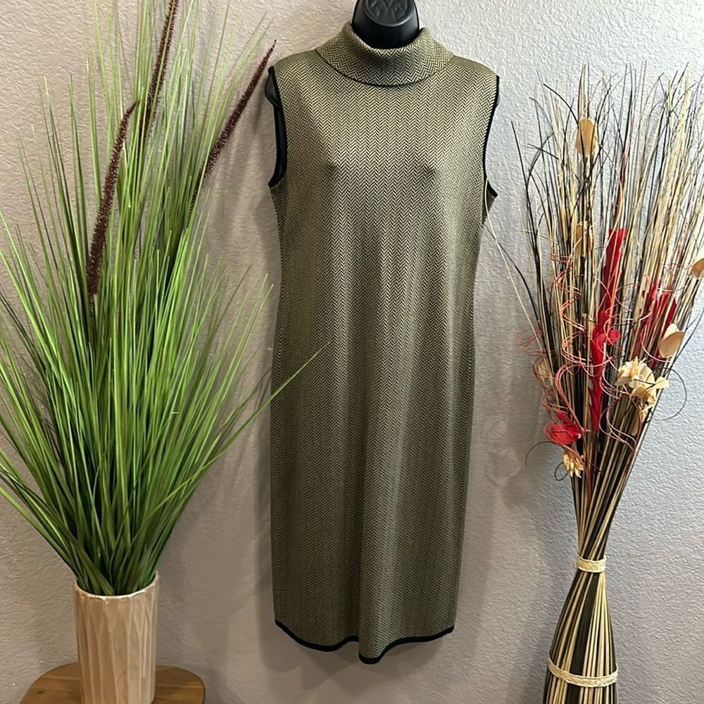 #24 PLEIN AIR sleeveless, collared midi dress size medium